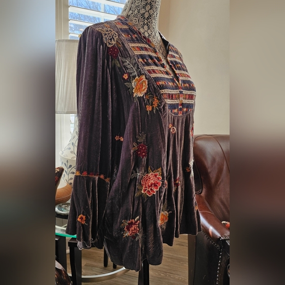 Brand New Johnny Was Velvet Sisilia Embroidered with Bell sleeves - Picture 3 of 11